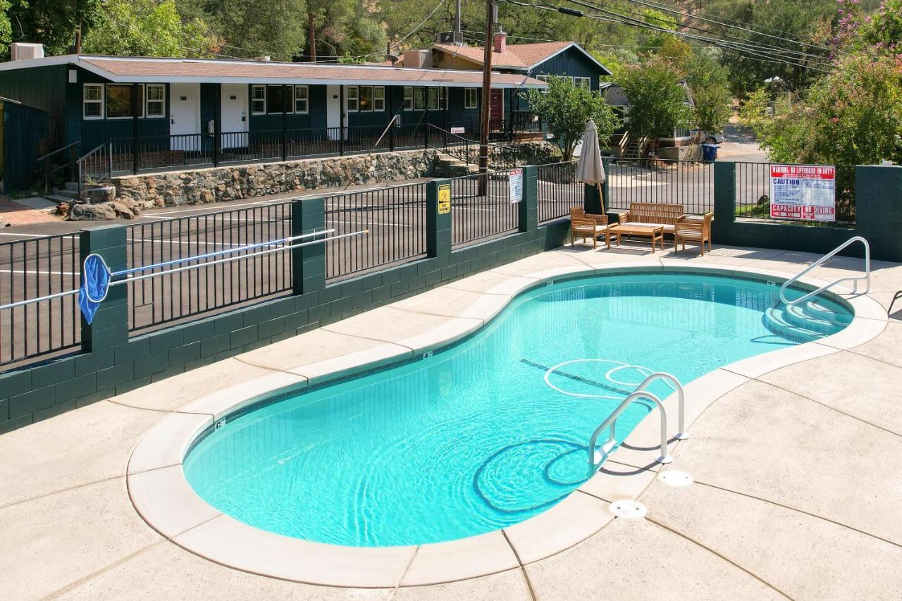 The Belle Sequoia Motel Rm9 Three Rivers Extérieur photo